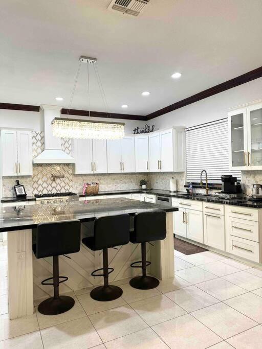 הוילה אלק גרוב Luxury Mansion House מראה חיצוני תמונה